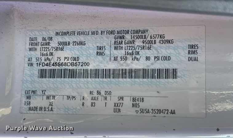 image for item DQ4175 2008 Ford E450 shuttle bus