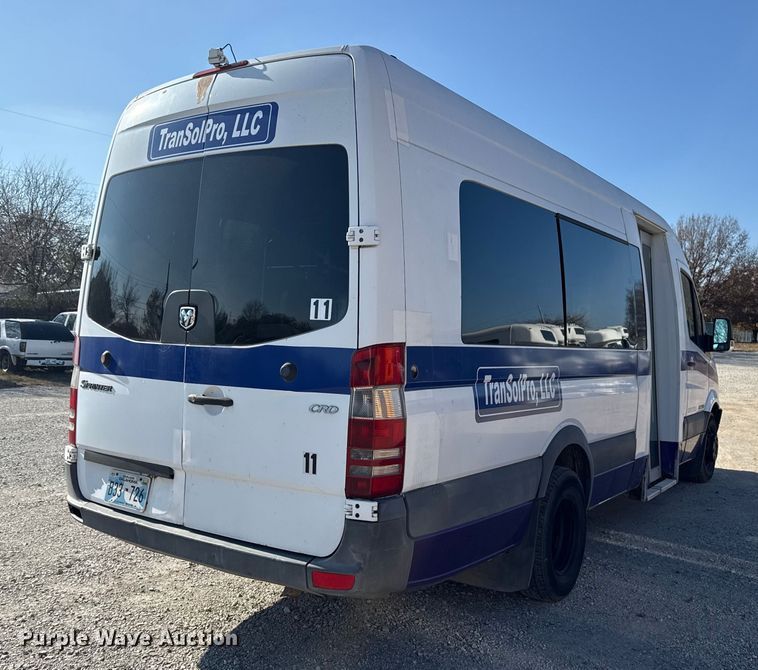 image for item DQ4176 2007 Dodge Sprinter shuttle bus