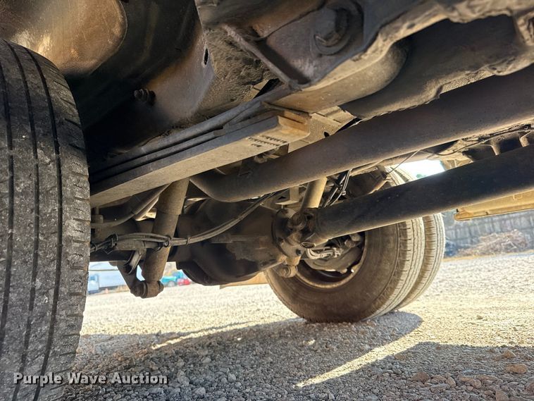 image for item DQ4176 2007 Dodge Sprinter shuttle bus