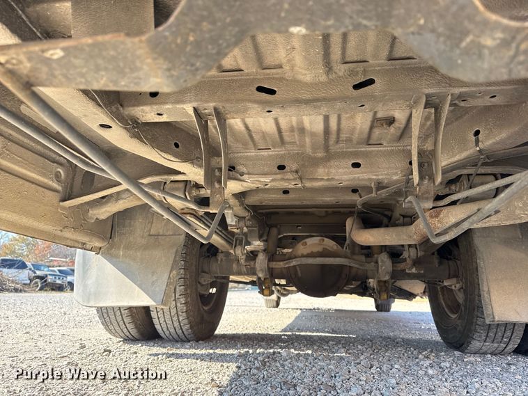 image for item DQ4176 2007 Dodge Sprinter shuttle bus