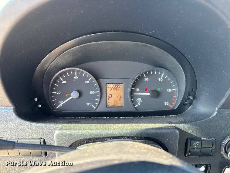 image for item DQ4176 2007 Dodge Sprinter shuttle bus