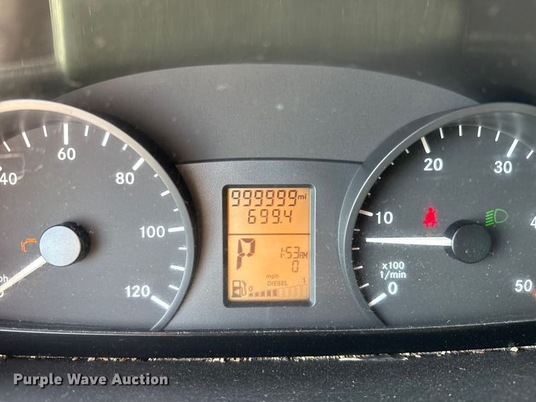 image for item DQ4176 2007 Dodge Sprinter shuttle bus