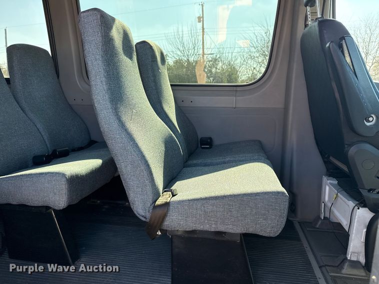 image for item DQ4176 2007 Dodge Sprinter shuttle bus