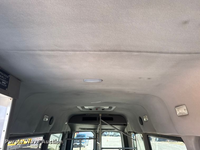 image for item DQ4176 2007 Dodge Sprinter shuttle bus