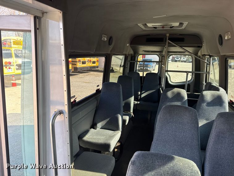 image for item DQ4176 2007 Dodge Sprinter shuttle bus