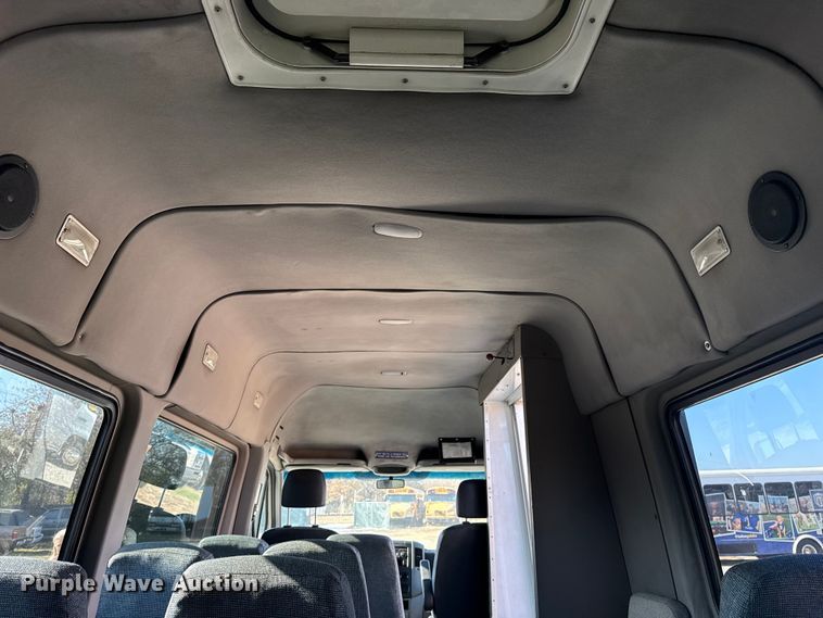 image for item DQ4176 2007 Dodge Sprinter shuttle bus