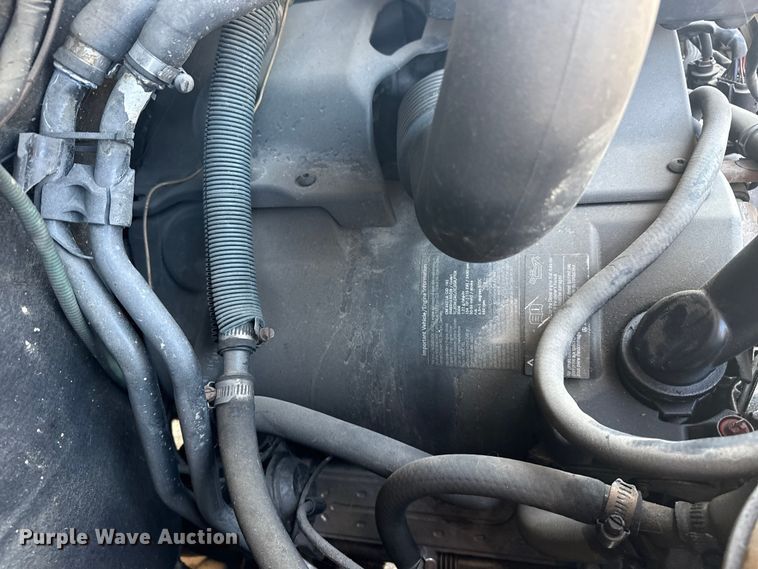 image for item DQ4176 2007 Dodge Sprinter shuttle bus