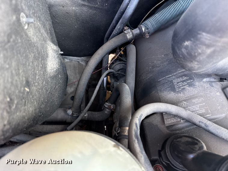 image for item DQ4176 2007 Dodge Sprinter shuttle bus