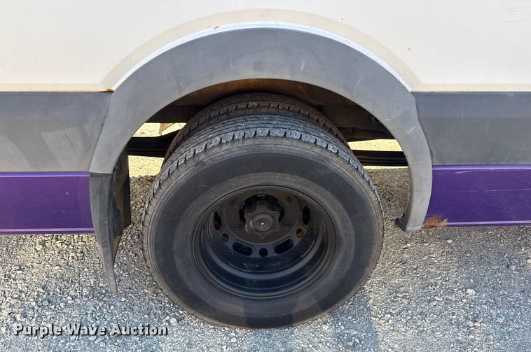 image for item DQ4176 2007 Dodge Sprinter shuttle bus