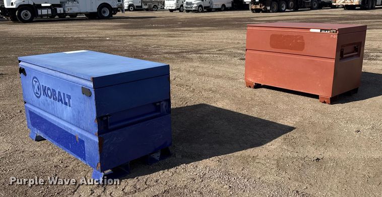 image for item DQ4179 (2) toolboxes