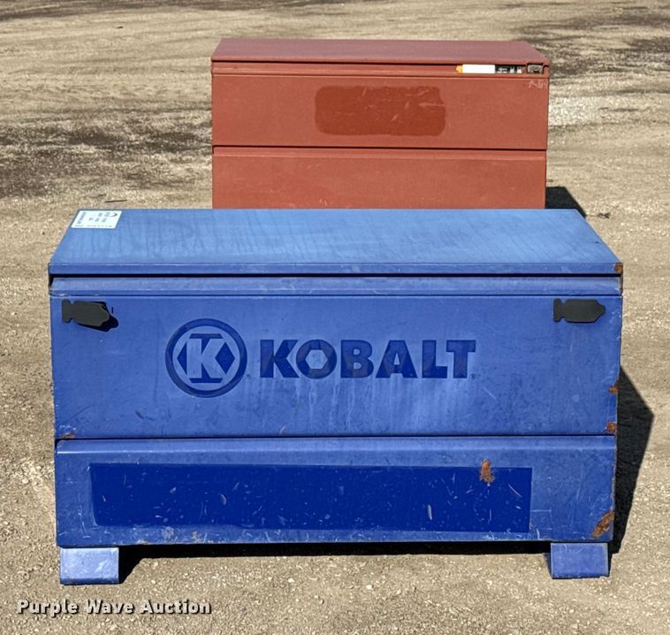 image for item DQ4179 (2) toolboxes