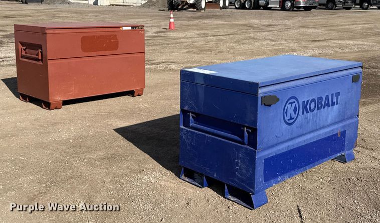 image for item DQ4179 (2) toolboxes