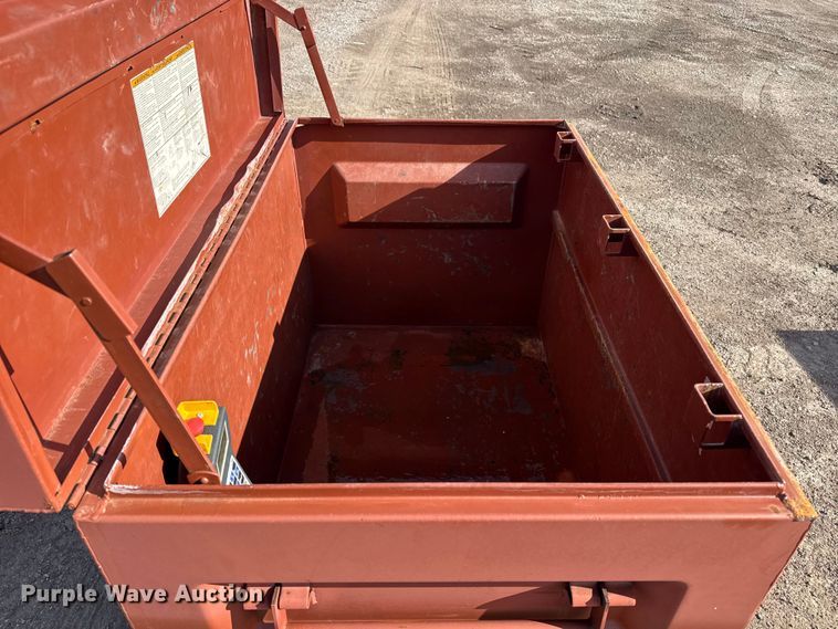 image for item DQ4179 (2) toolboxes