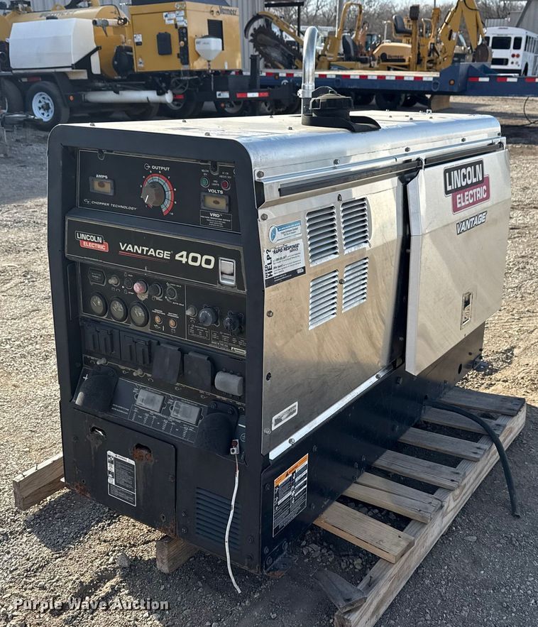 image for item DQ4181 Lincoln Electric Vantage 400 welder/generator