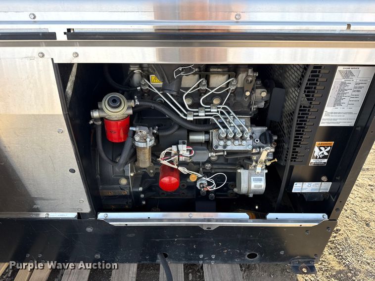 image for item DQ4181 Lincoln Electric Vantage 400 welder/generator