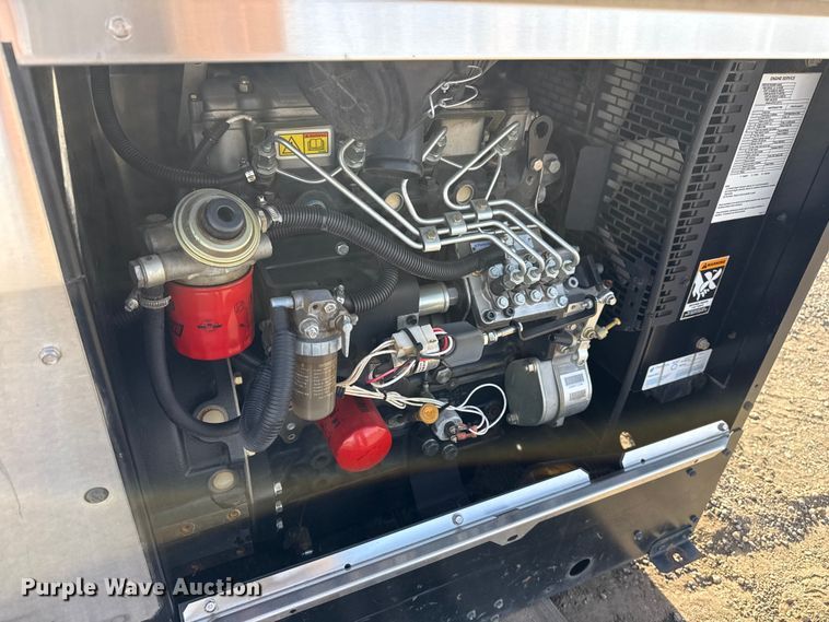 image for item DQ4181 Lincoln Electric Vantage 400 welder/generator