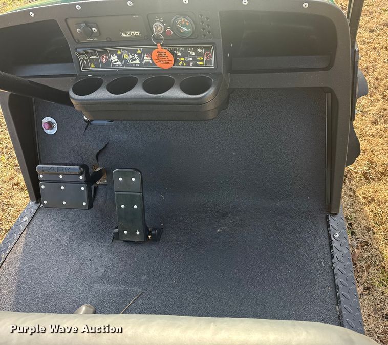 image for item DQ4188 EZ-Go Refresher 1200 food and beverage golf cart