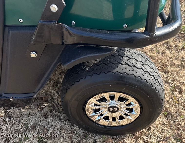 image for item DQ4188 EZ-Go Refresher 1200 food and beverage golf cart