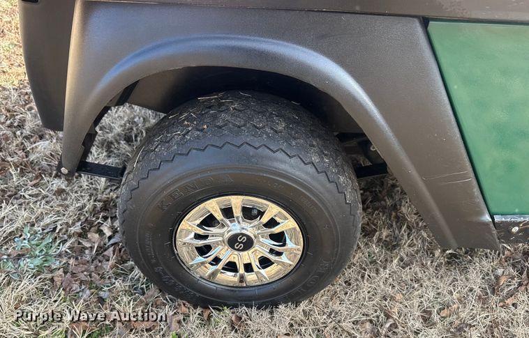 image for item DQ4188 EZ-Go Refresher 1200 food and beverage golf cart