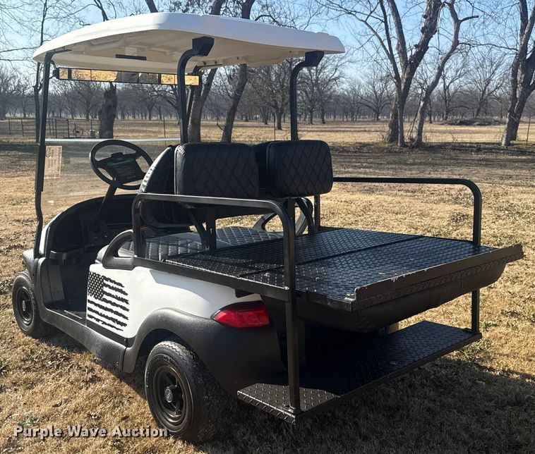 image for item DQ4190 2004 Club Car golf cart