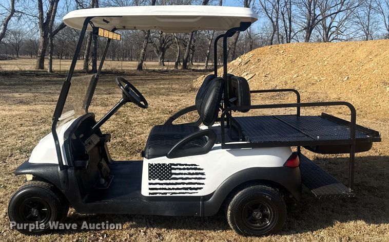 image for item DQ4190 2004 Club Car golf cart