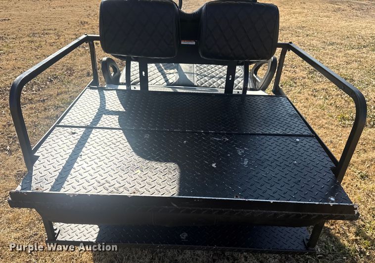 image for item DQ4190 2004 Club Car golf cart