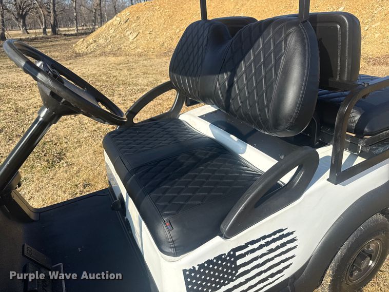 image for item DQ4190 2004 Club Car golf cart