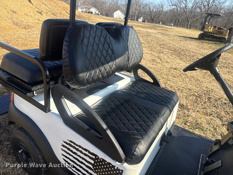 image for item DQ4190 2004 Club Car golf cart