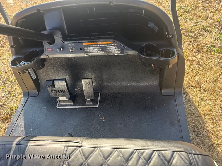 image for item DQ4190 2004 Club Car golf cart