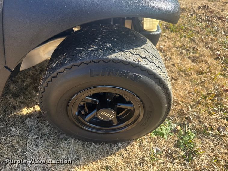 image for item DQ4190 2004 Club Car golf cart