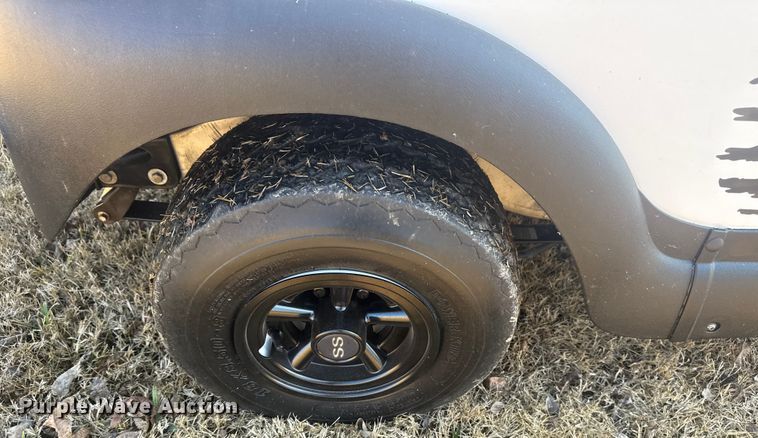 image for item DQ4190 2004 Club Car golf cart