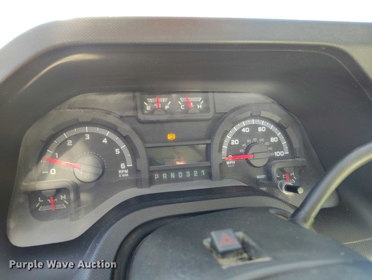 image for item DT0813 2016 Ford E350 utility van