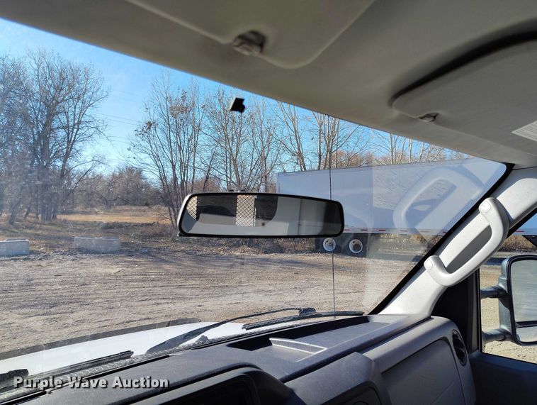 image for item DT0813 2016 Ford E350 utility van