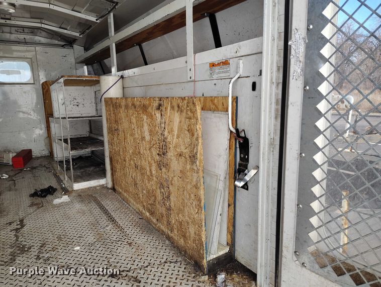 image for item DT0813 2016 Ford E350 utility van