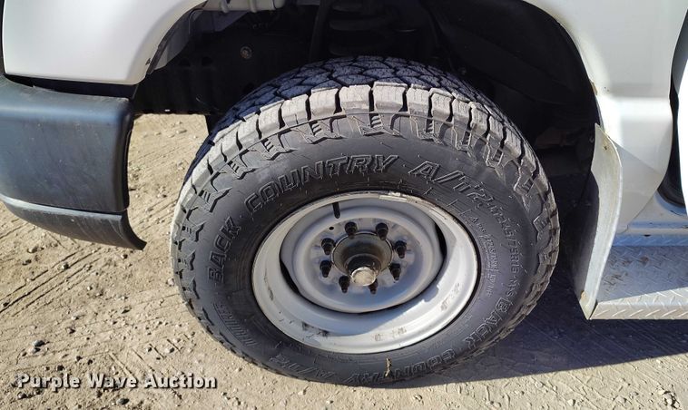 image for item DT0813 2016 Ford E350 utility van