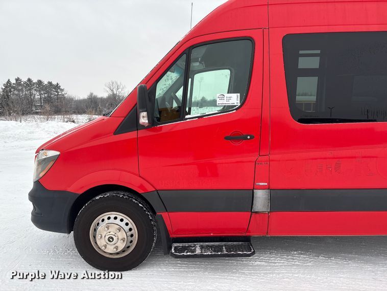 image for item DT6487 2014 Mercedes Benz Sprinter bus