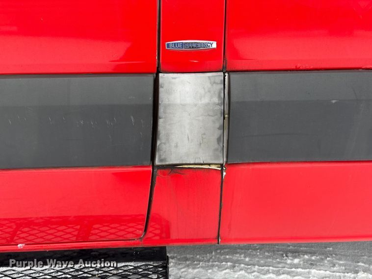 image for item DT6487 2014 Mercedes Benz Sprinter bus