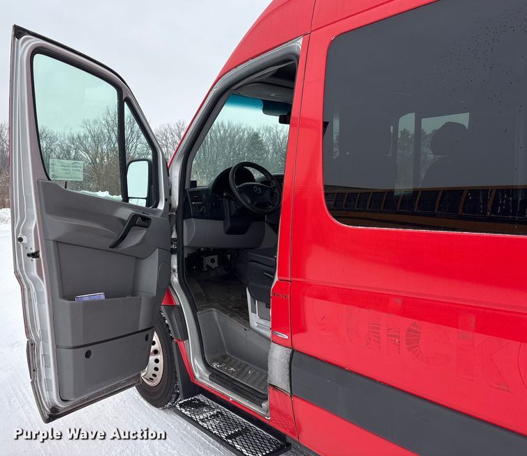 image for item DT6487 2014 Mercedes Benz Sprinter bus