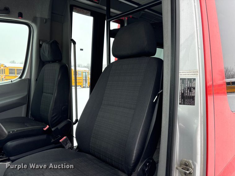 image for item DT6487 2014 Mercedes Benz Sprinter bus