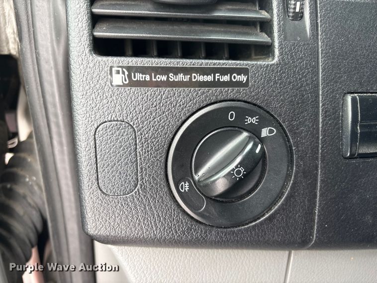 image for item DT6487 2014 Mercedes Benz Sprinter bus