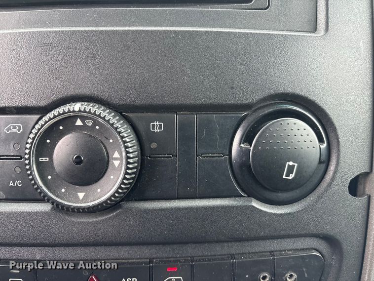 image for item DT6487 2014 Mercedes Benz Sprinter bus