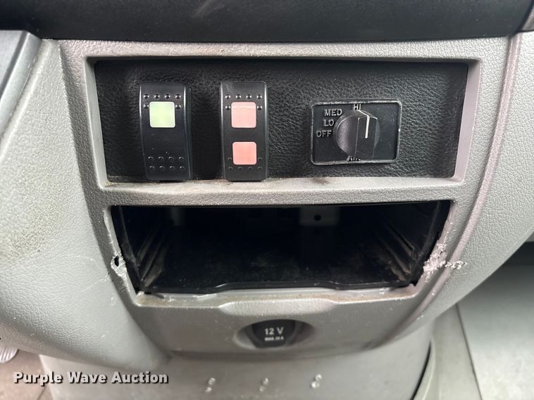 image for item DT6487 2014 Mercedes Benz Sprinter bus