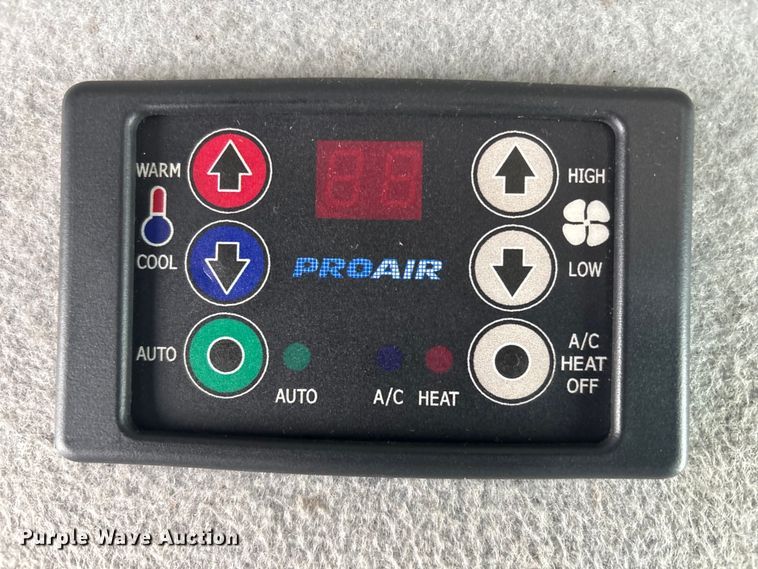 image for item DT6487 2014 Mercedes Benz Sprinter bus