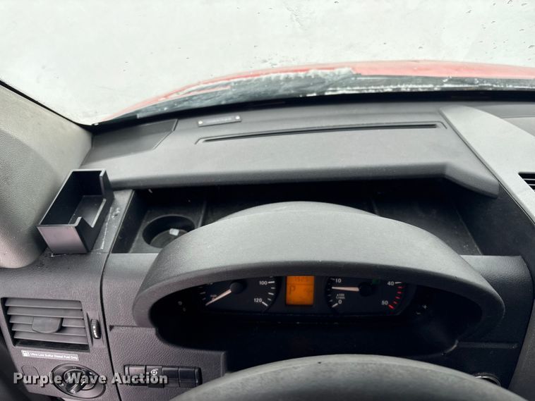 image for item DT6487 2014 Mercedes Benz Sprinter bus