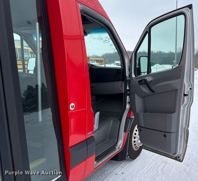 image for item DT6487 2014 Mercedes Benz Sprinter bus