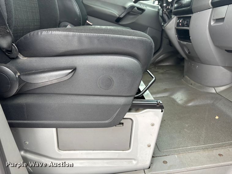 image for item DT6487 2014 Mercedes Benz Sprinter bus