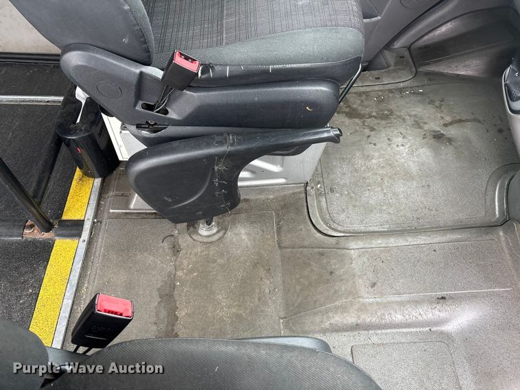 image for item DT6487 2014 Mercedes Benz Sprinter bus