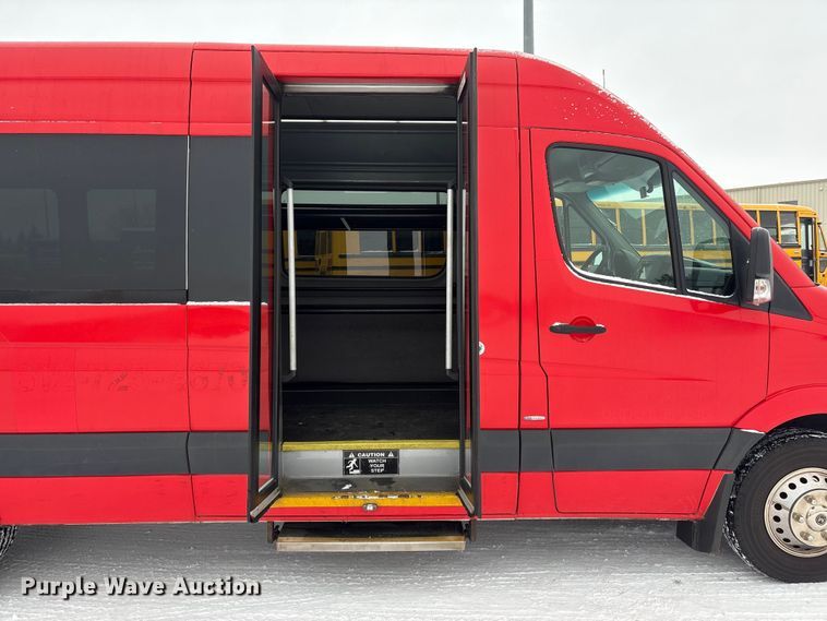 image for item DT6487 2014 Mercedes Benz Sprinter bus