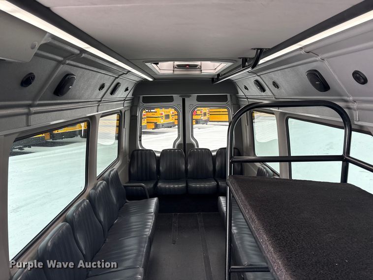 image for item DT6487 2014 Mercedes Benz Sprinter bus