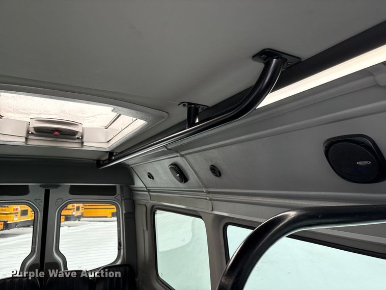 image for item DT6487 2014 Mercedes Benz Sprinter bus